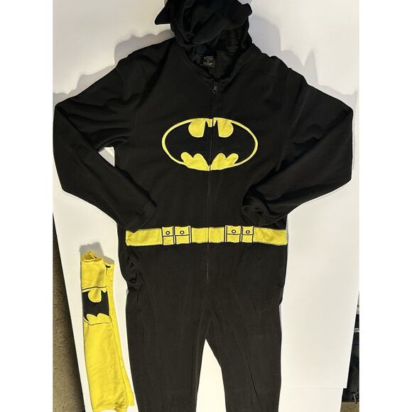 Batman Other - Batman Costume w/ Cape Footless Mens Fleece Pajamas Suit Medium